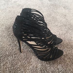 Black shimmery strappy heel.
